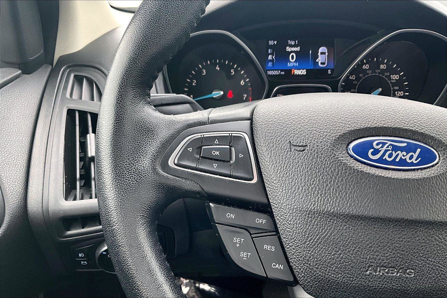 Used 2015 Ford Focus SE w/ Equipment Group 201A image 18