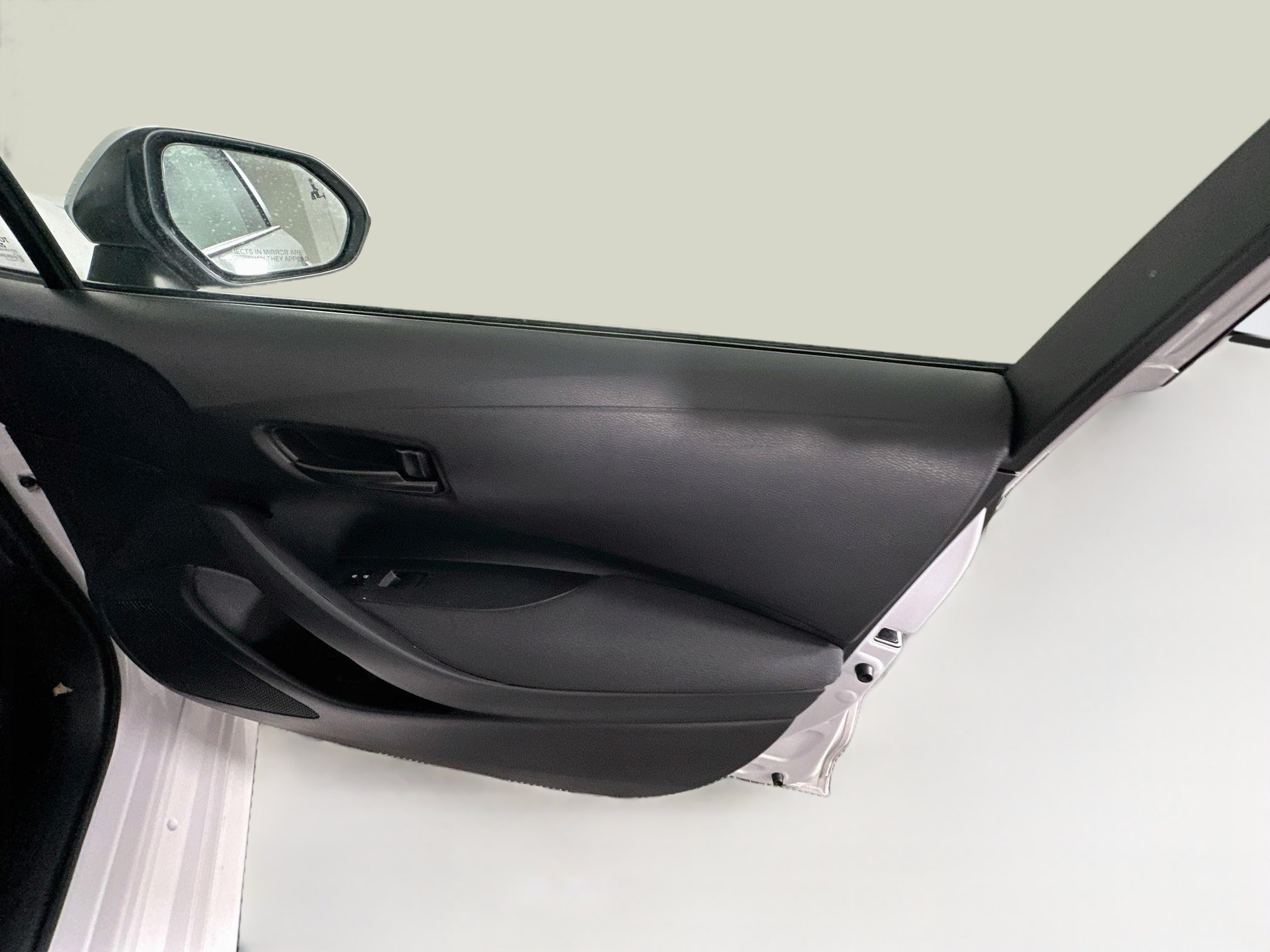 Used 2025 Toyota Corolla LE FWD image 31