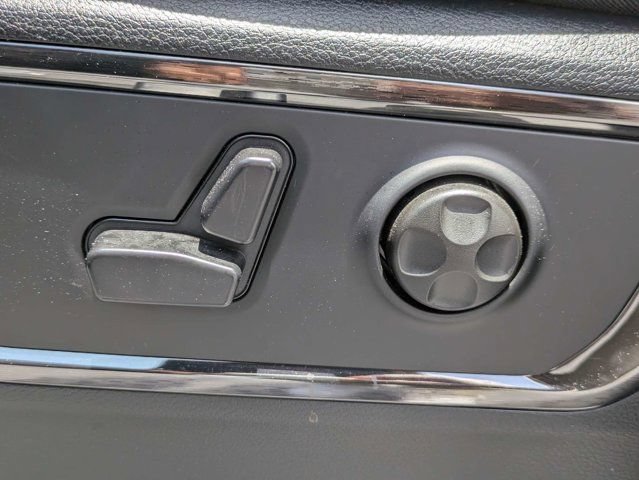 Used 2025 RAM 1500 Limited AWD/4WD image 14