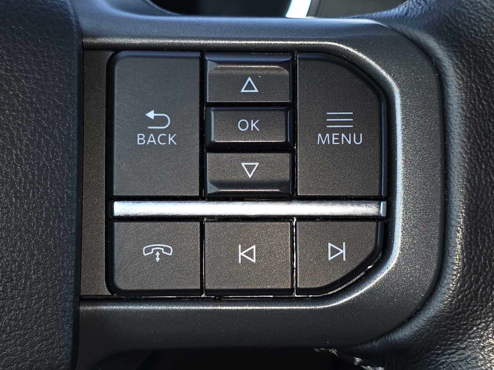 Used 2022 Ford F150 Lightning XLT image 29