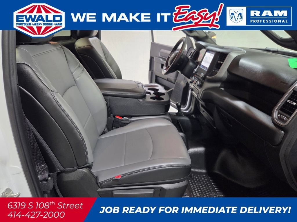 New 2024 RAM 2500 Tradesman w/ Chrome Appearance Group AWD/4WD image 13