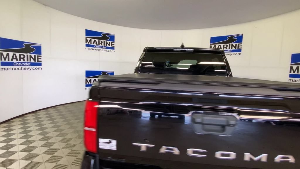 Used 2024 Toyota Tacoma TRD Off-Road AWD/4WD image 9