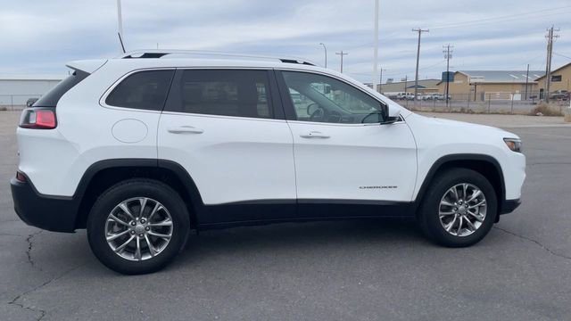 Used 2021 Jeep Cherokee Latitude Lux w/ Comfort/Convenience Group image 2