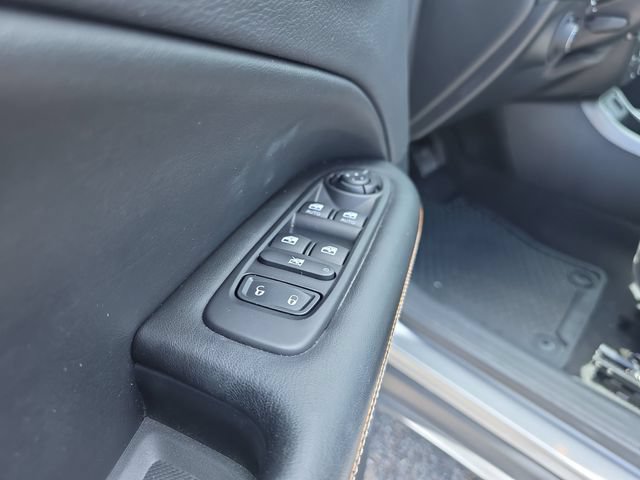 Used 2021 Jeep Compass Latitude w/ Sun and Sound Group FWD image 18