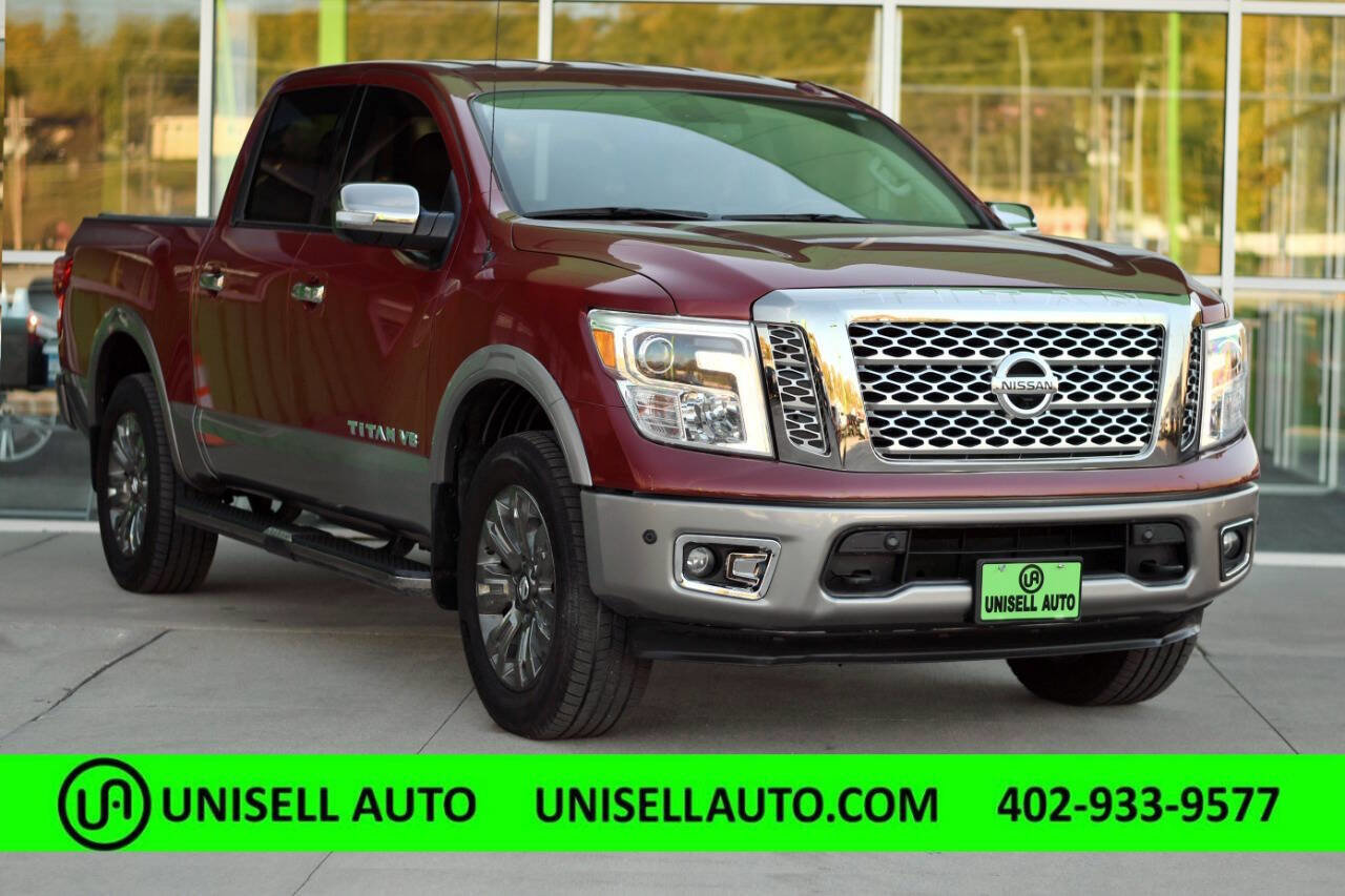 Used 2019 Nissan Titan Platinum Reserve w/ Platinum Utility Package image 1