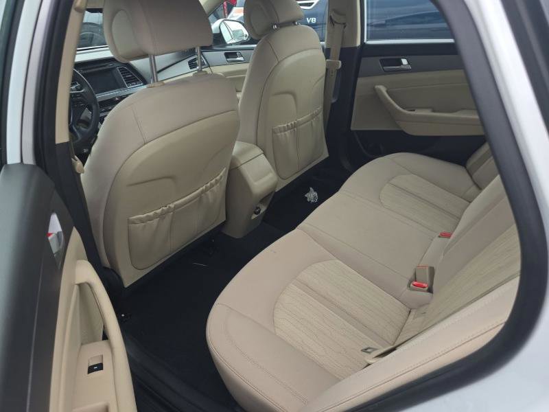 Used 2017 Hyundai Sonata SE FWD image 12