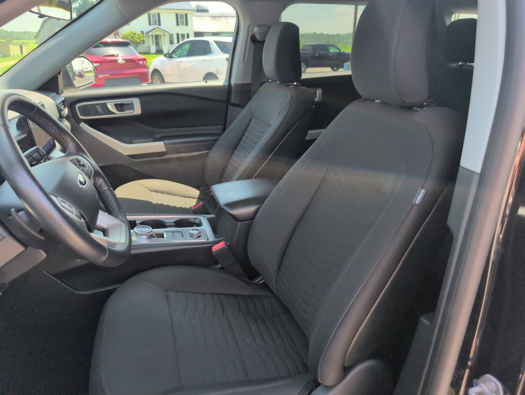 Used 2020 Ford Explorer XLT AWD/4WD image 12