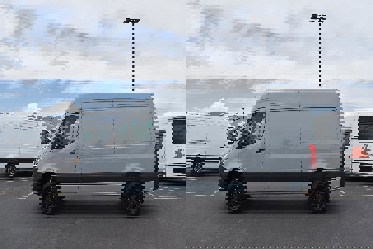 New 2025 Mercedes-Benz Sprinter 2500 image 4