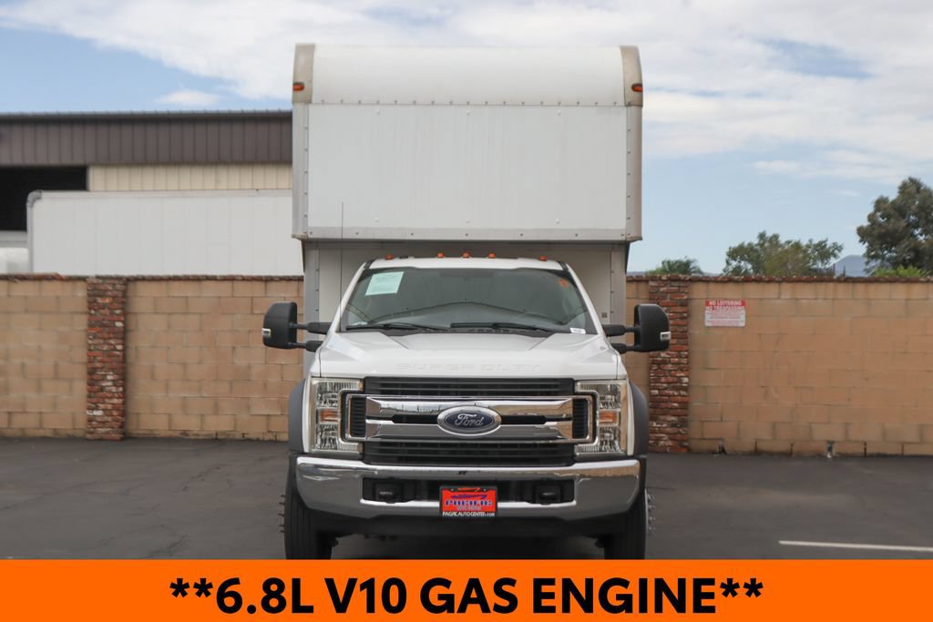 Used 2017 Ford F550 2WD Regular Cab Super Duty image 3