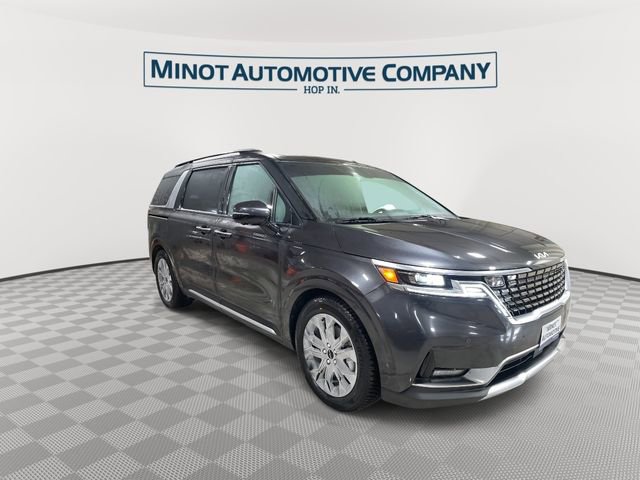 Used 2022 Kia Carnival SX Prestige image 2