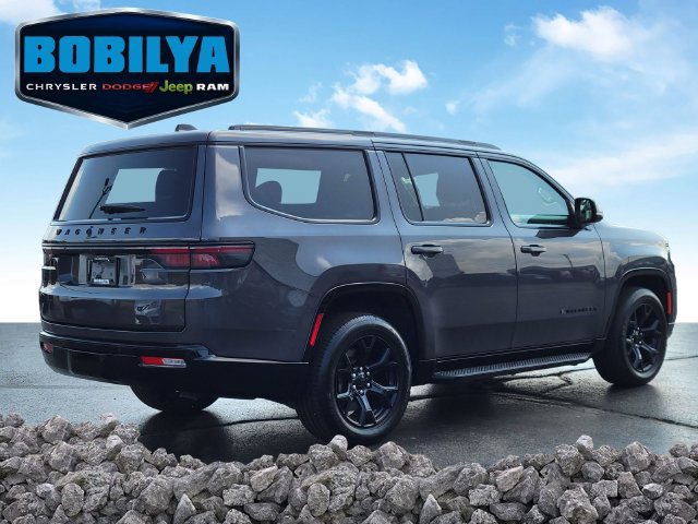Used 2024 Jeep Wagoneer Series II AWD/4WD image 3