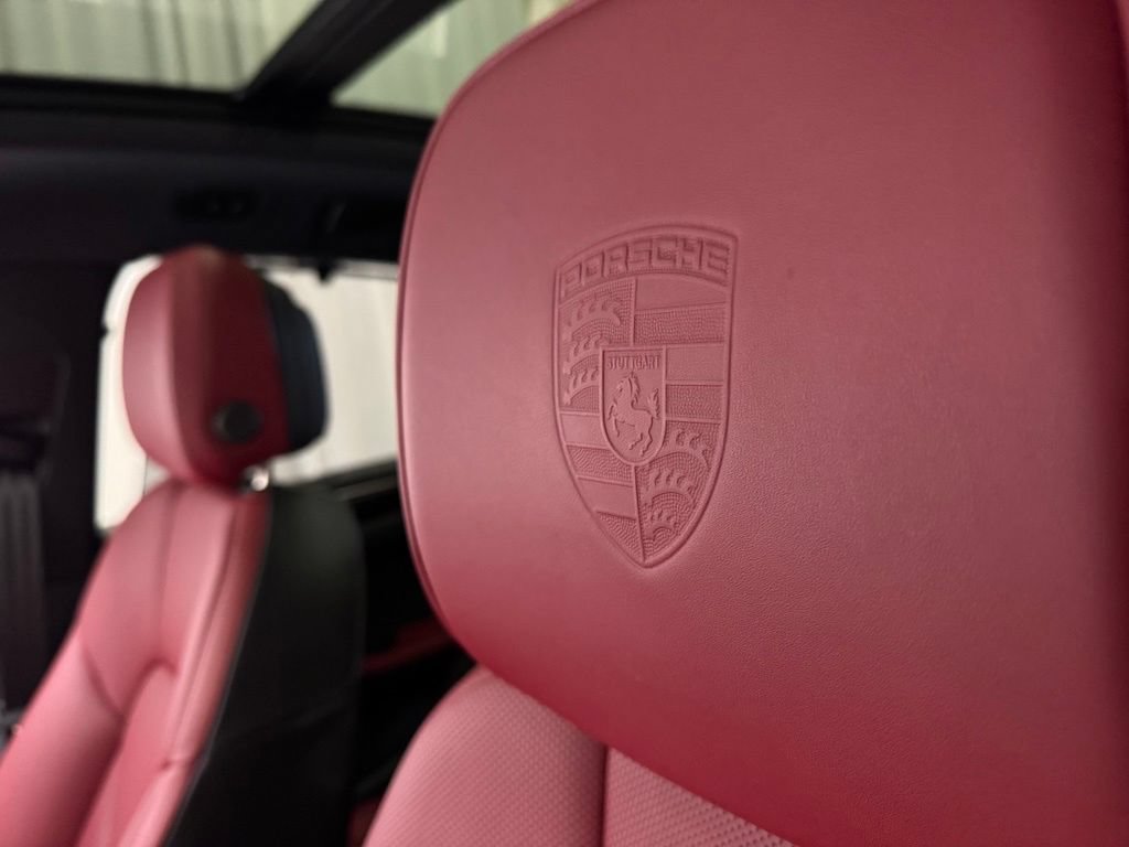 Certified 2025 Porsche Macan w/ Premium Package Plus AWD/4WD image 7