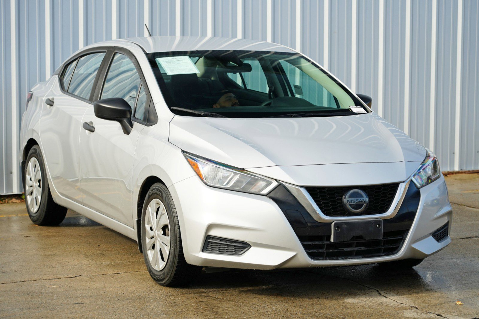 Used 2020 Nissan Versa S image 46