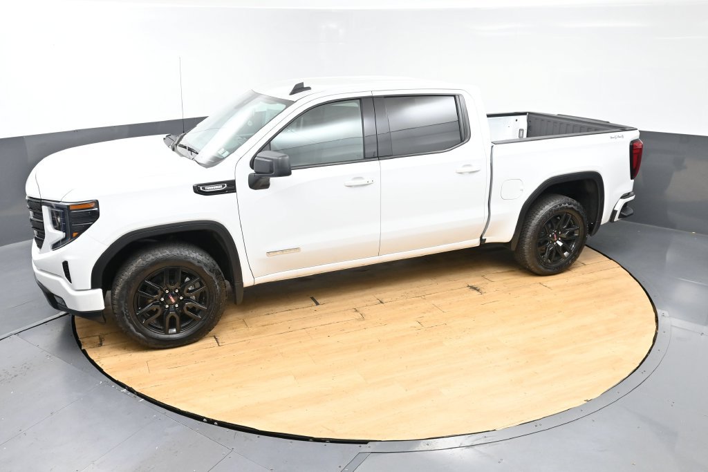 Used 2026 GMC Sierra 1500 Elevation AWD/4WD image 3