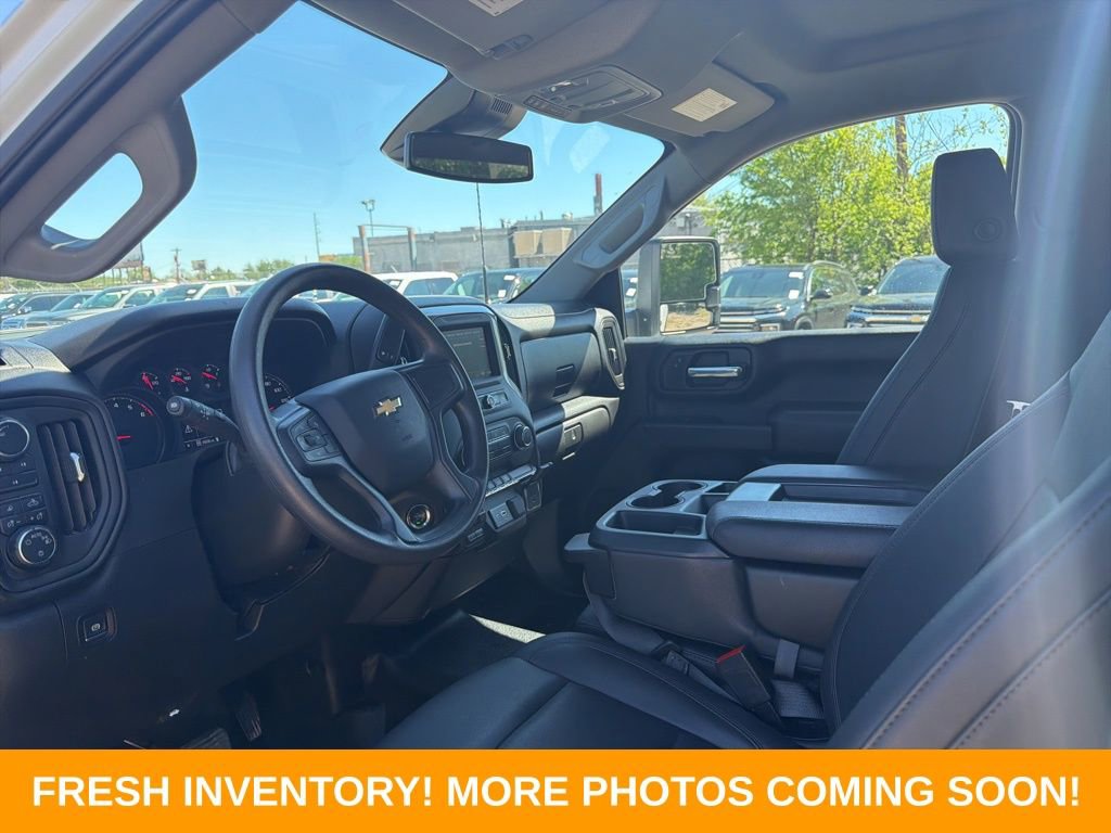 Used 2025 Chevrolet Silverado 2500 W/T w/ WT Convenience Package image 8