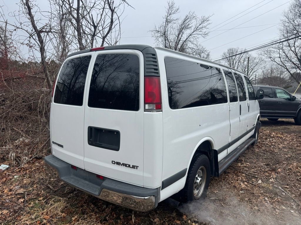 Used 2000 Chevrolet Express 3500 Extended Passenger w/ LS Preferred Equipment Group RWD image 10
