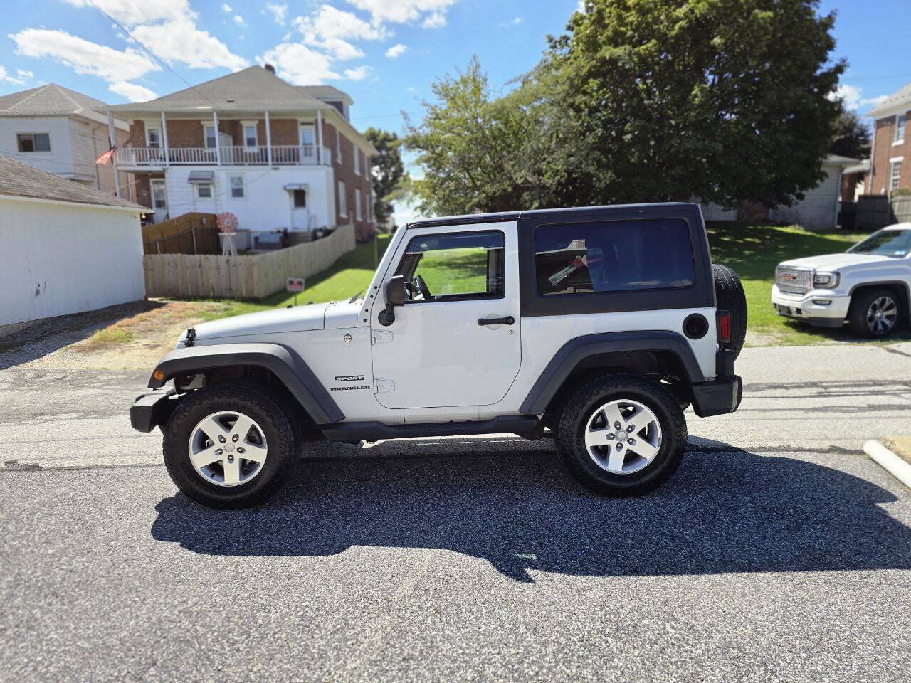 Used 2014 Jeep Wrangler Sport w/ Quick Order Package 24S AWD/4WD image 8