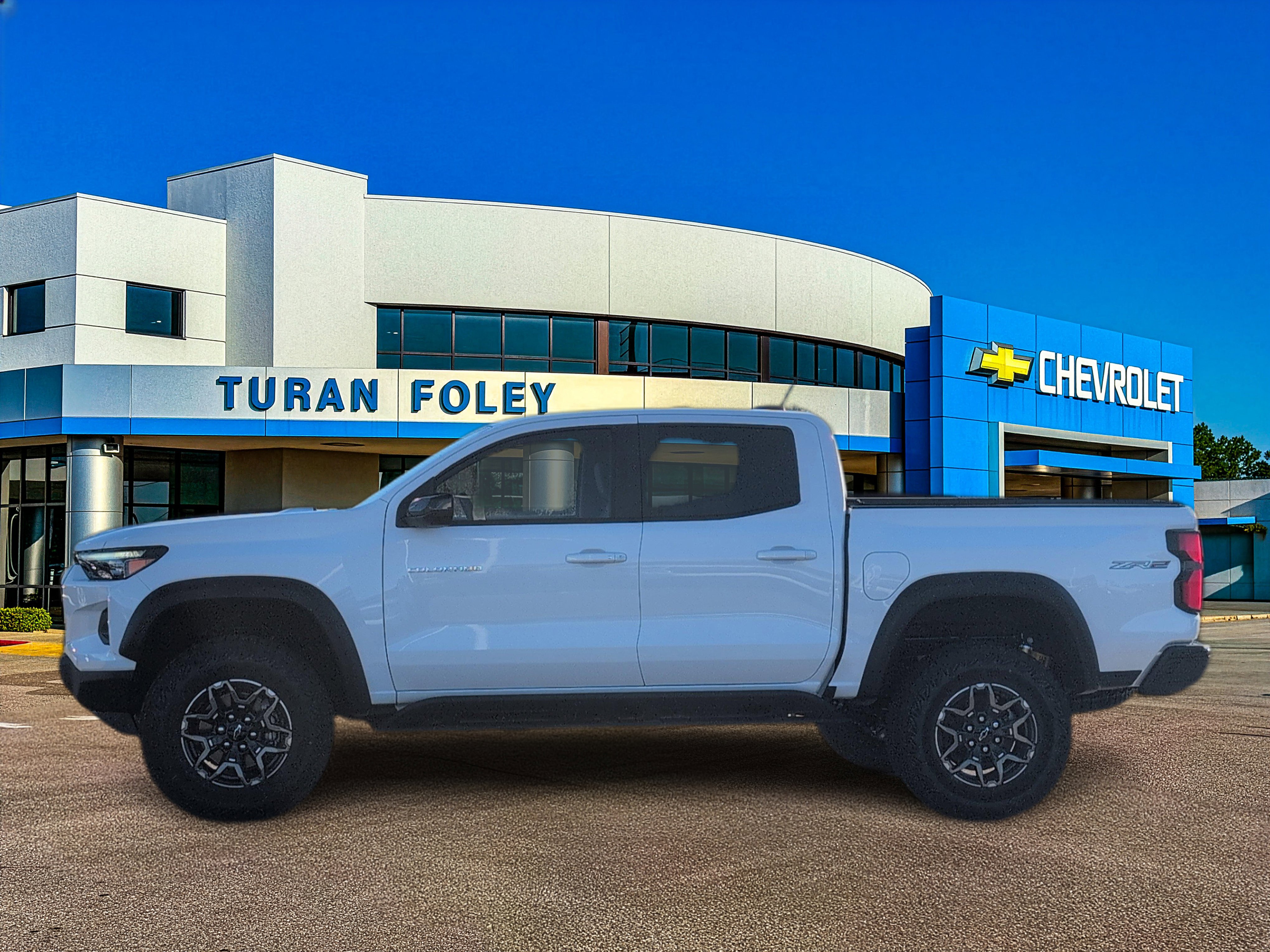 New 2026 Chevrolet Colorado ZR2 image 2
