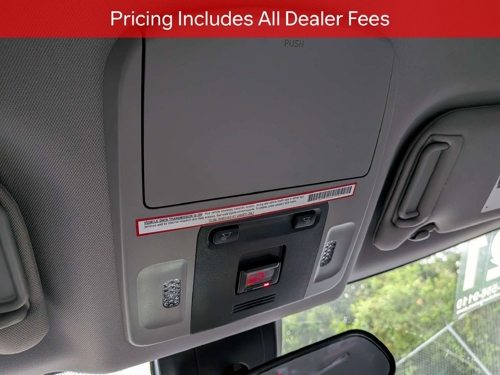 Used 2021 Toyota Camry SE FWD image 21