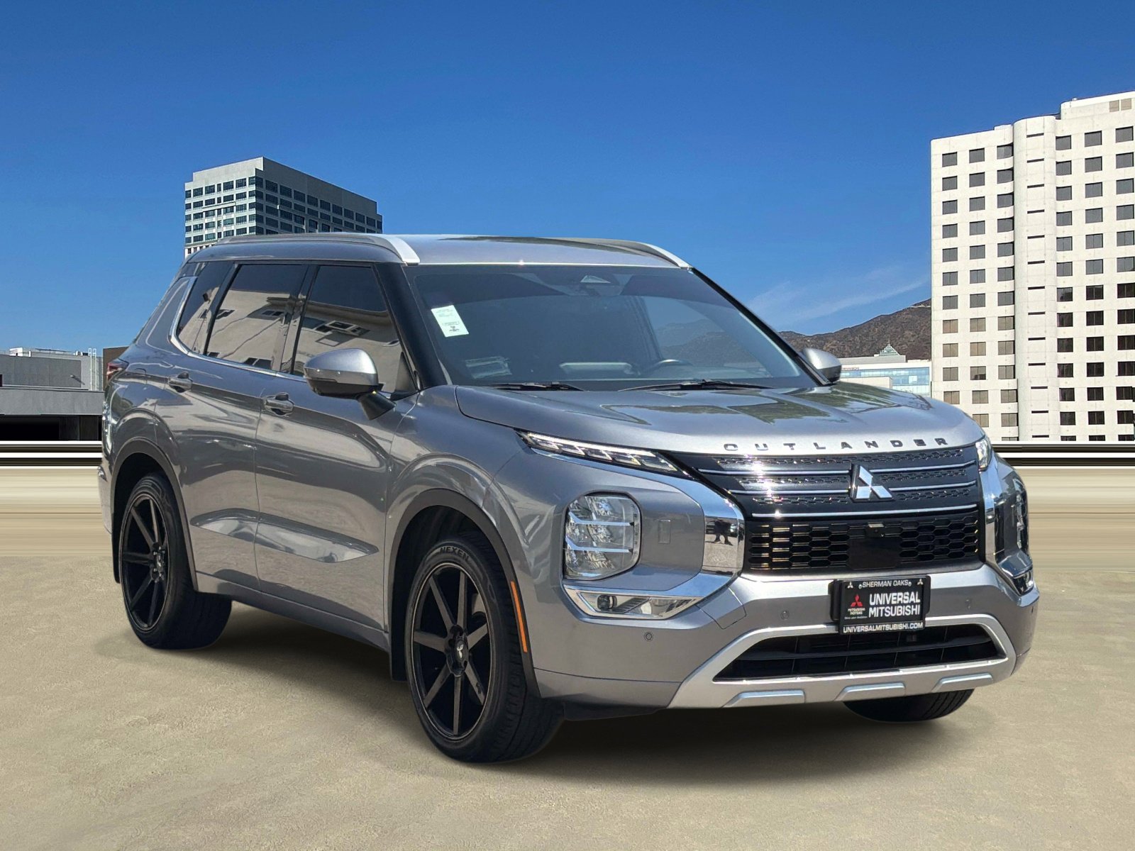 Used 2022 Mitsubishi Outlander SEL AWD/4WD image 1