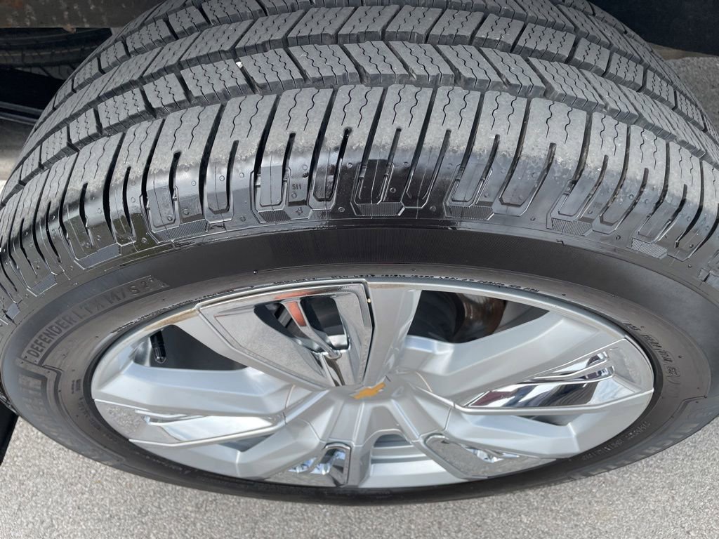 Used 2023 Chevrolet Silverado 1500 High Country w/ High Country Premium Package AWD/4WD image 33