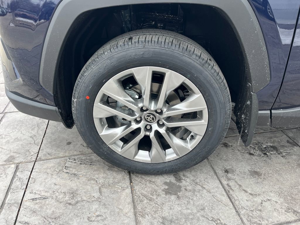 New 2025 Toyota RAV4 XLE Premium image 27