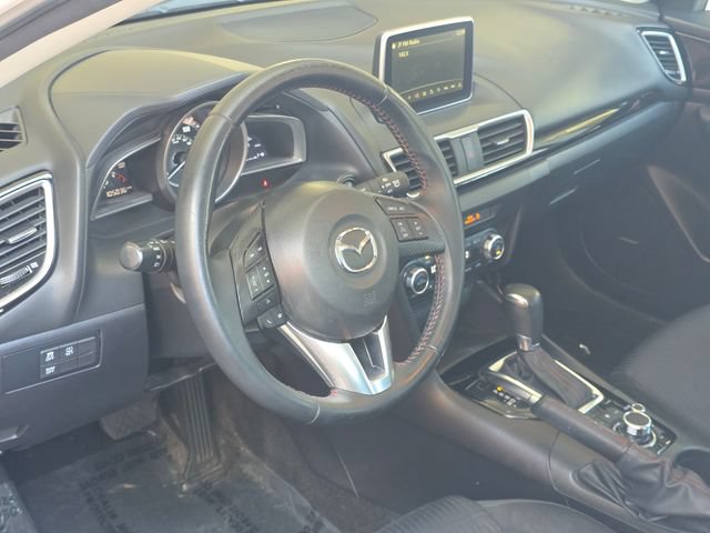 Used 2016 MAZDA MAZDA3 i Touring w/ Popular Equipment Package FWD image 8