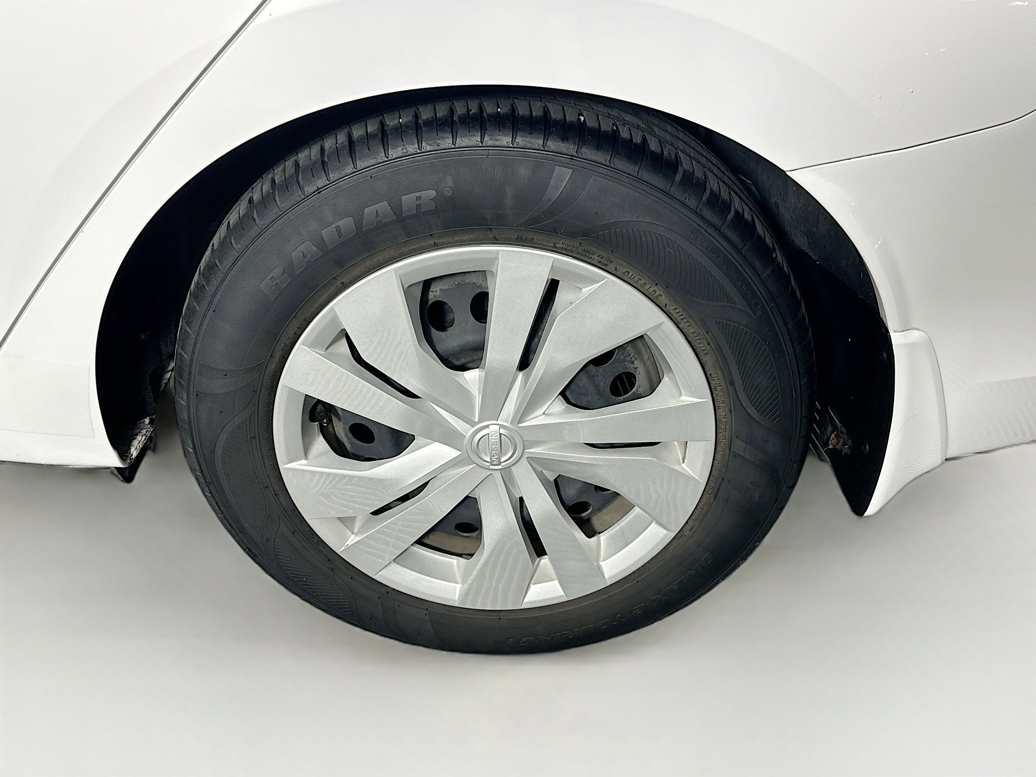 Used 2021 Nissan Versa S image 11