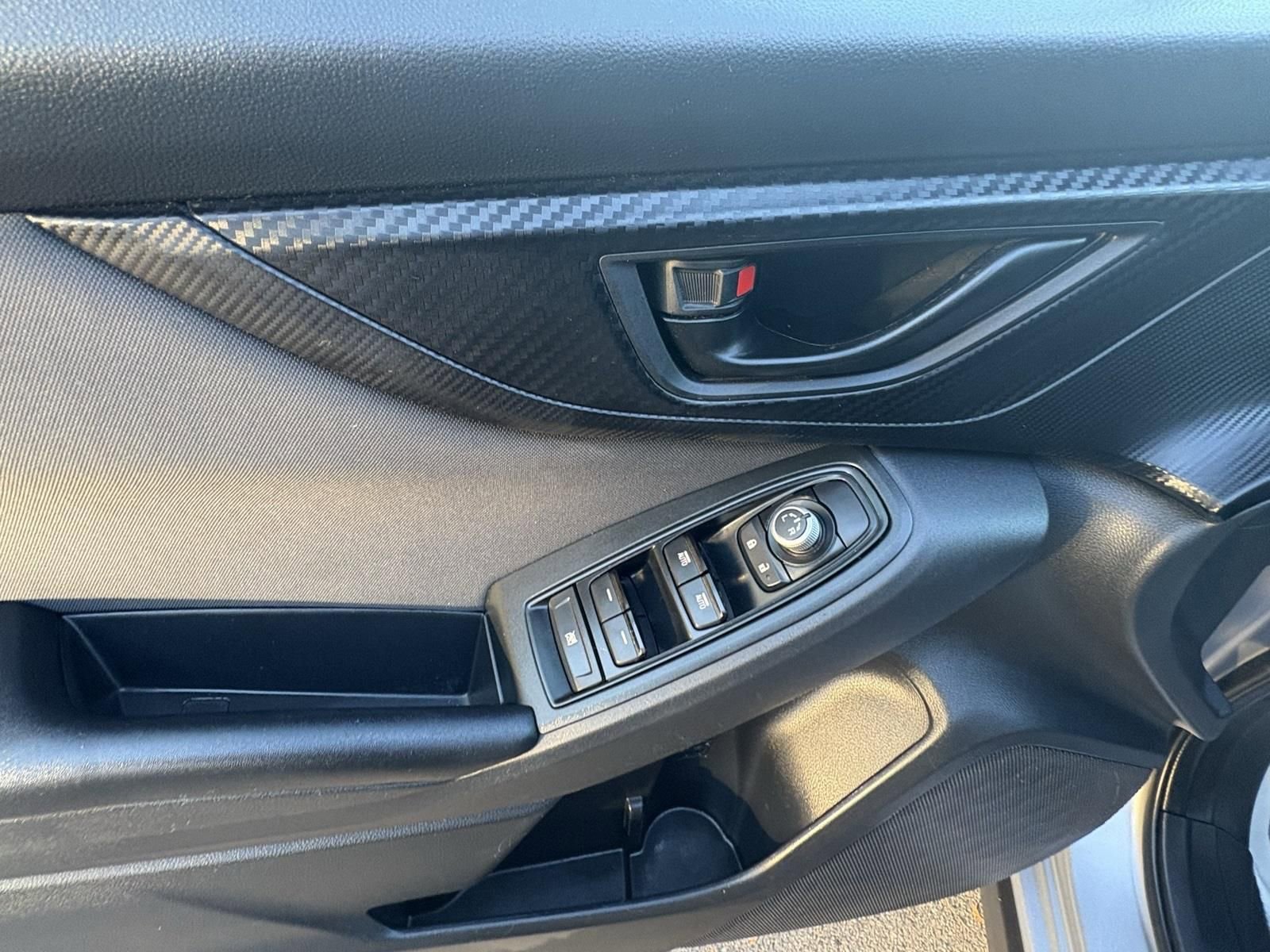 Used 2020 Subaru Crosstrek 2.0i Premium image 18