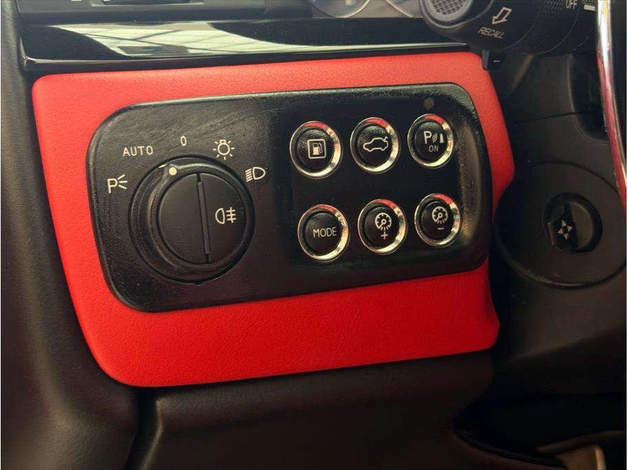 Used 2016 Maserati GranTurismo Sport image 24