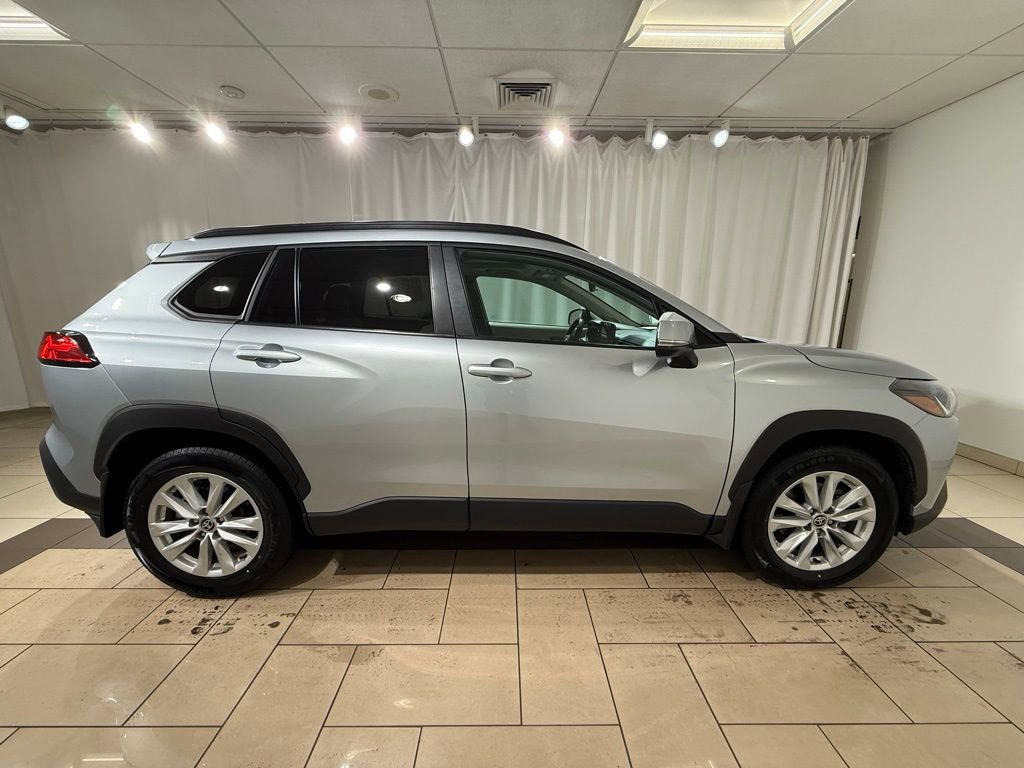 Certified 2023 Toyota Corolla Cross LE image 6