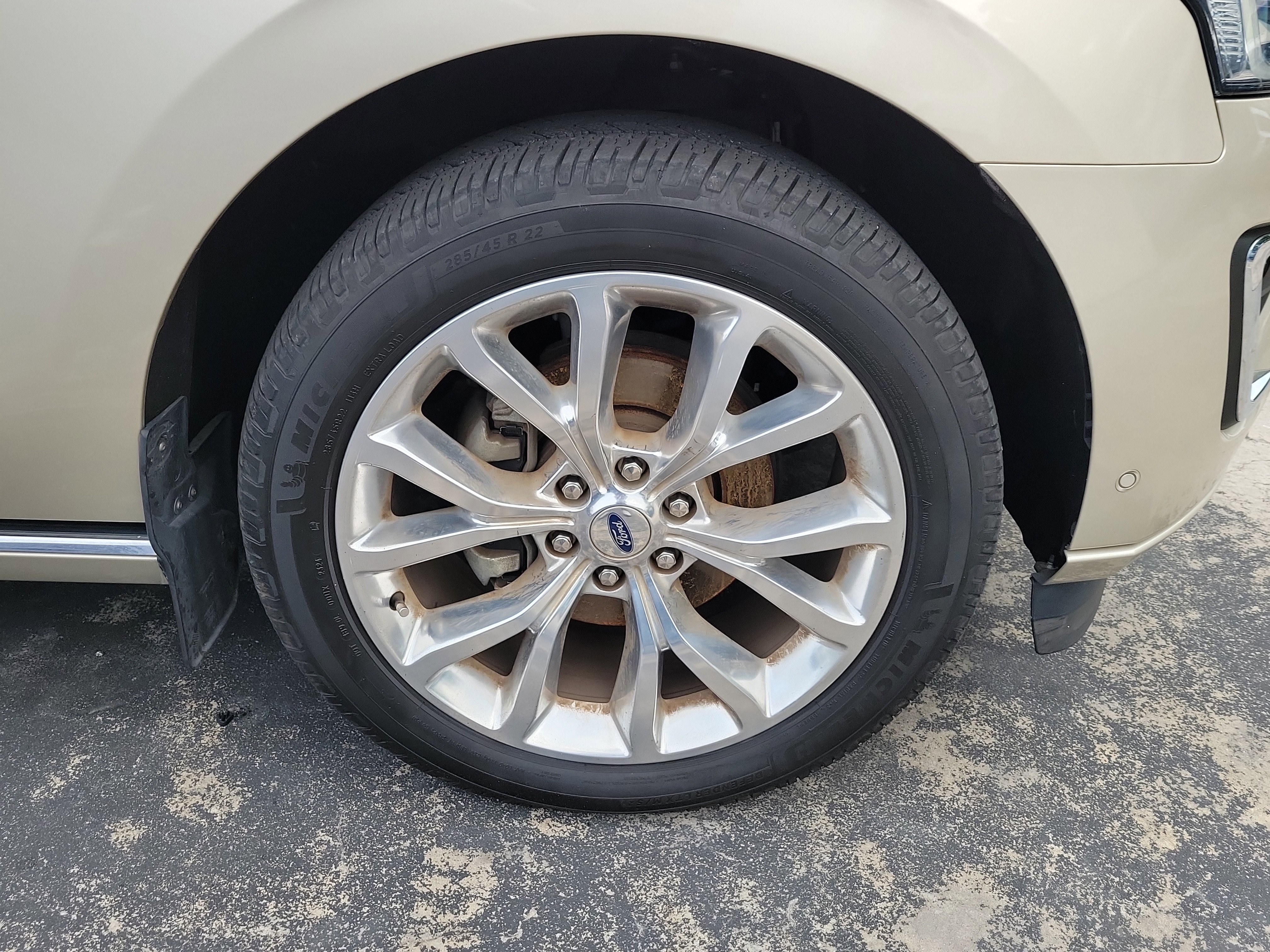 Used 2018 Ford Expedition Max Platinum image 4