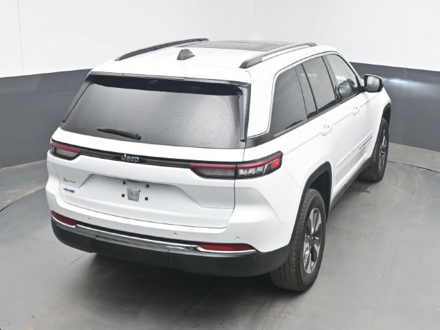 Used 2022 Jeep Grand Cherokee Limited 4xe w/ Luxury Tech Group II AWD/4WD image 40