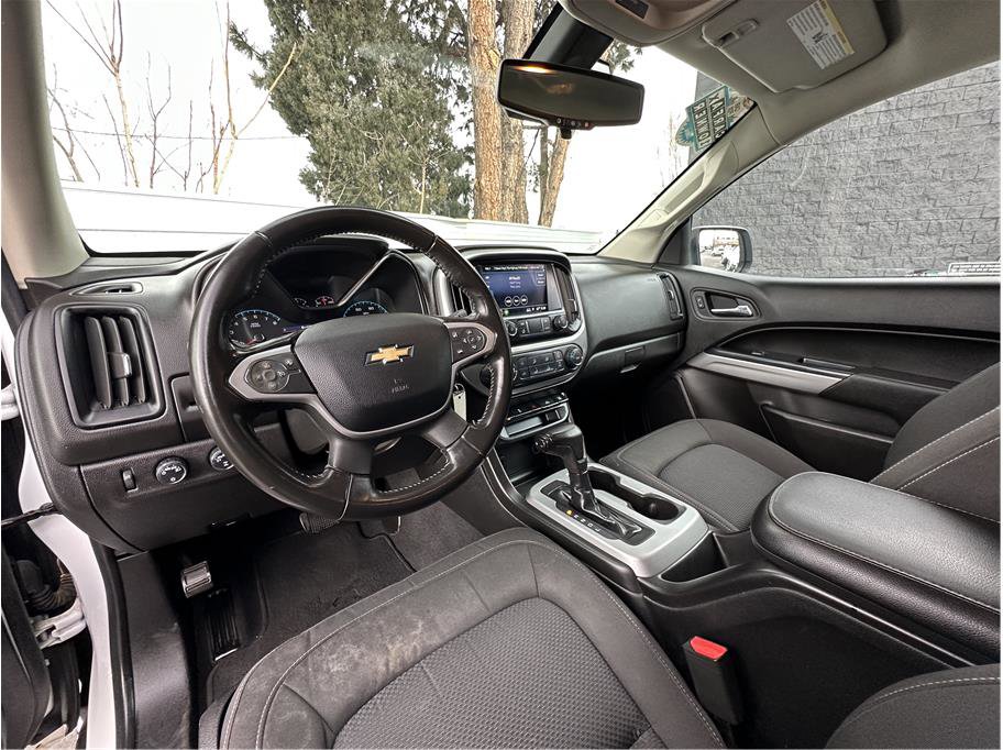 Used 2019 Chevrolet Colorado LT w/ Safety Package image 2