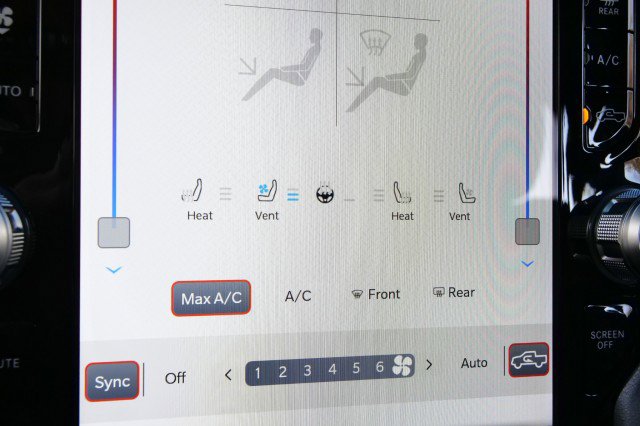 Used 2024 RAM 3500 Laramie w/ Night Edition image 22