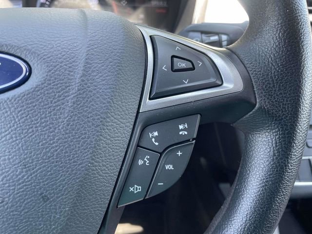 Used 2018 Ford Fusion SE w/ Fusion SE Technology Package FWD image 21
