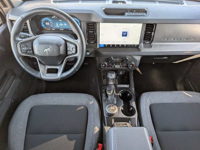 Used 2025 Ford Bronco Big Bend AWD/4WD image 6