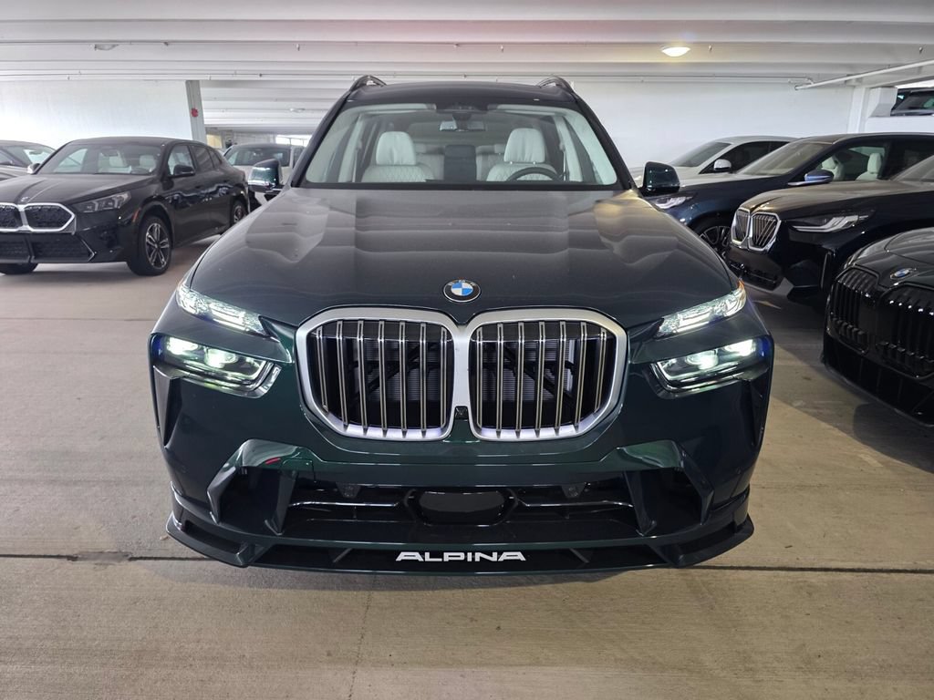 New 2026 BMW ALPINA XB7 AWD/4WD image 2