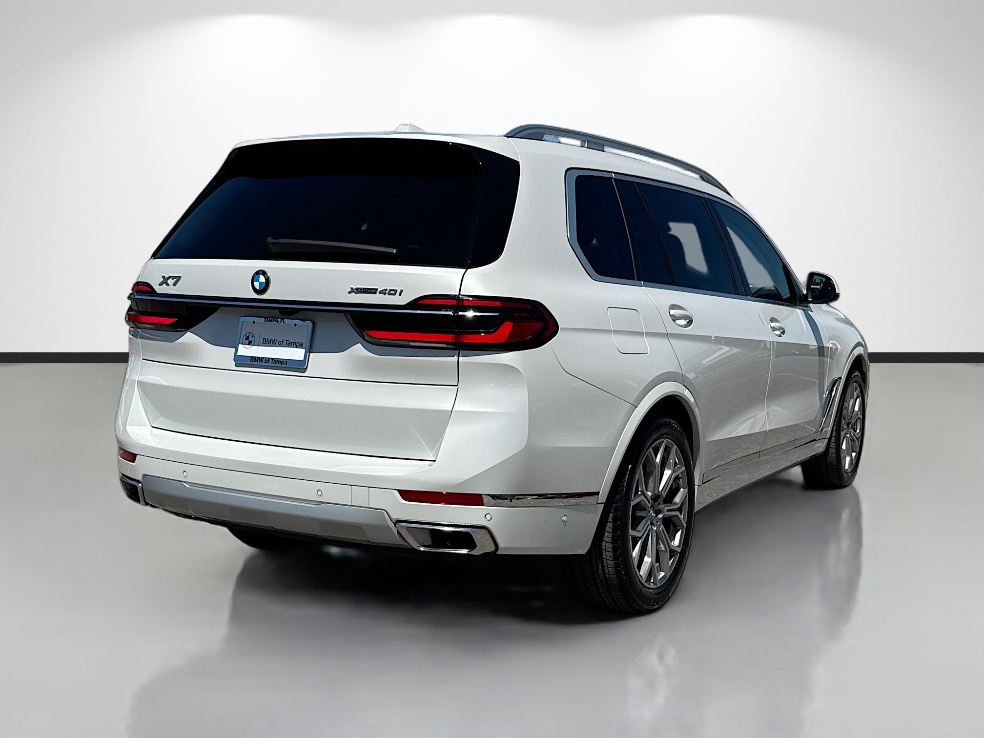 Used 2026 BMW X7 xDrive40i image 3