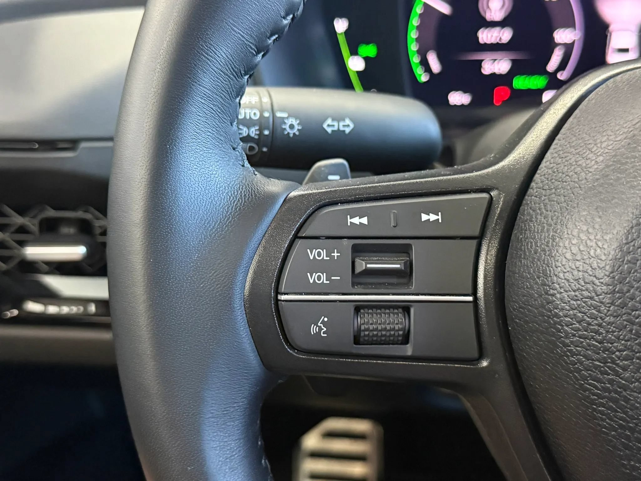 Used 2025 Honda Accord Sport image 11