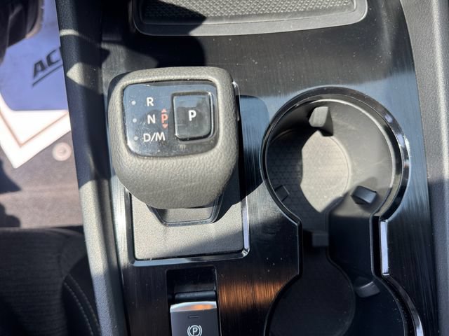 Used 2022 Nissan Rogue SV FWD image 18