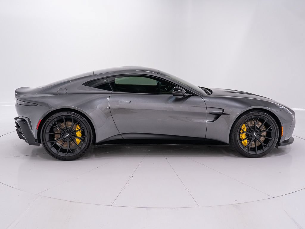 Used 2026 Aston Martin V8 Vantage Coupe RWD image 6