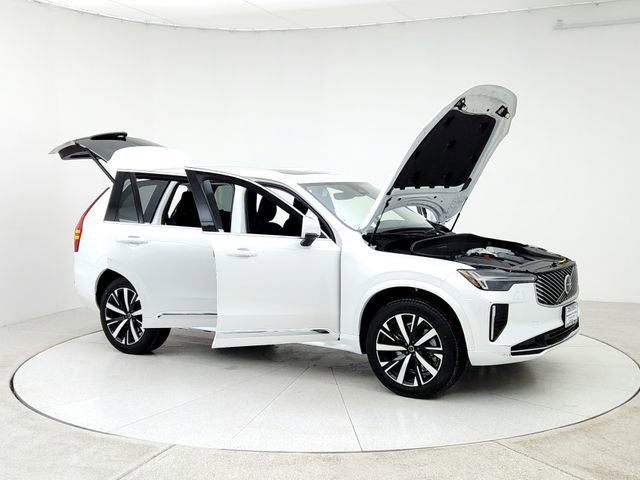New 2025 Volvo XC90 B6 Core w/ Climate Package image 10