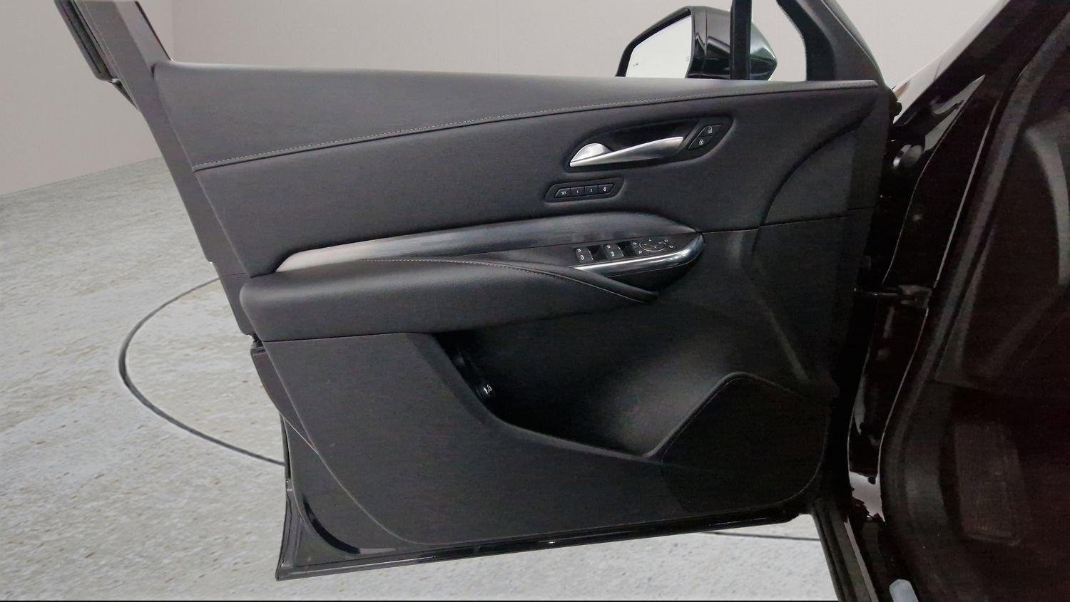 Used 2024 Cadillac XT4 Premium Luxury image 27