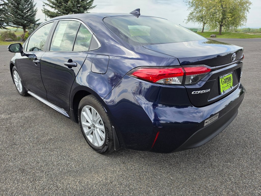 Used 2026 Toyota Corolla XLE FWD image 7