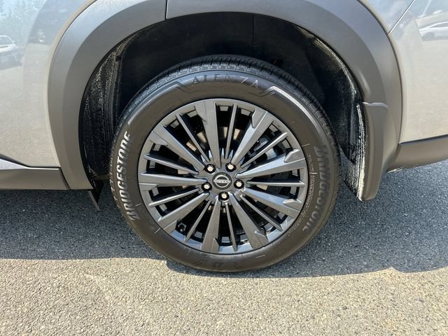 Used 2026 Nissan Pathfinder SL w/ SL Premium Package AWD/4WD image 15