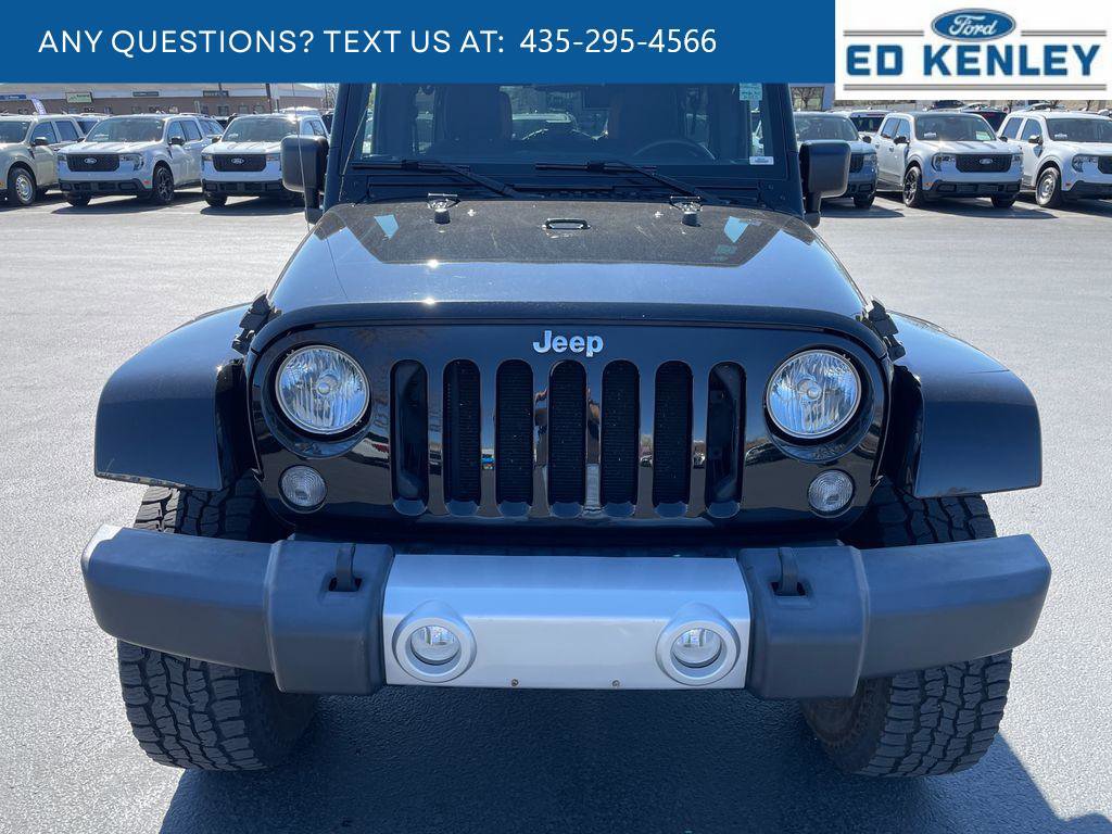 Used 2015 Jeep Wrangler Unlimited Sahara w/ Dual Top Group image 18