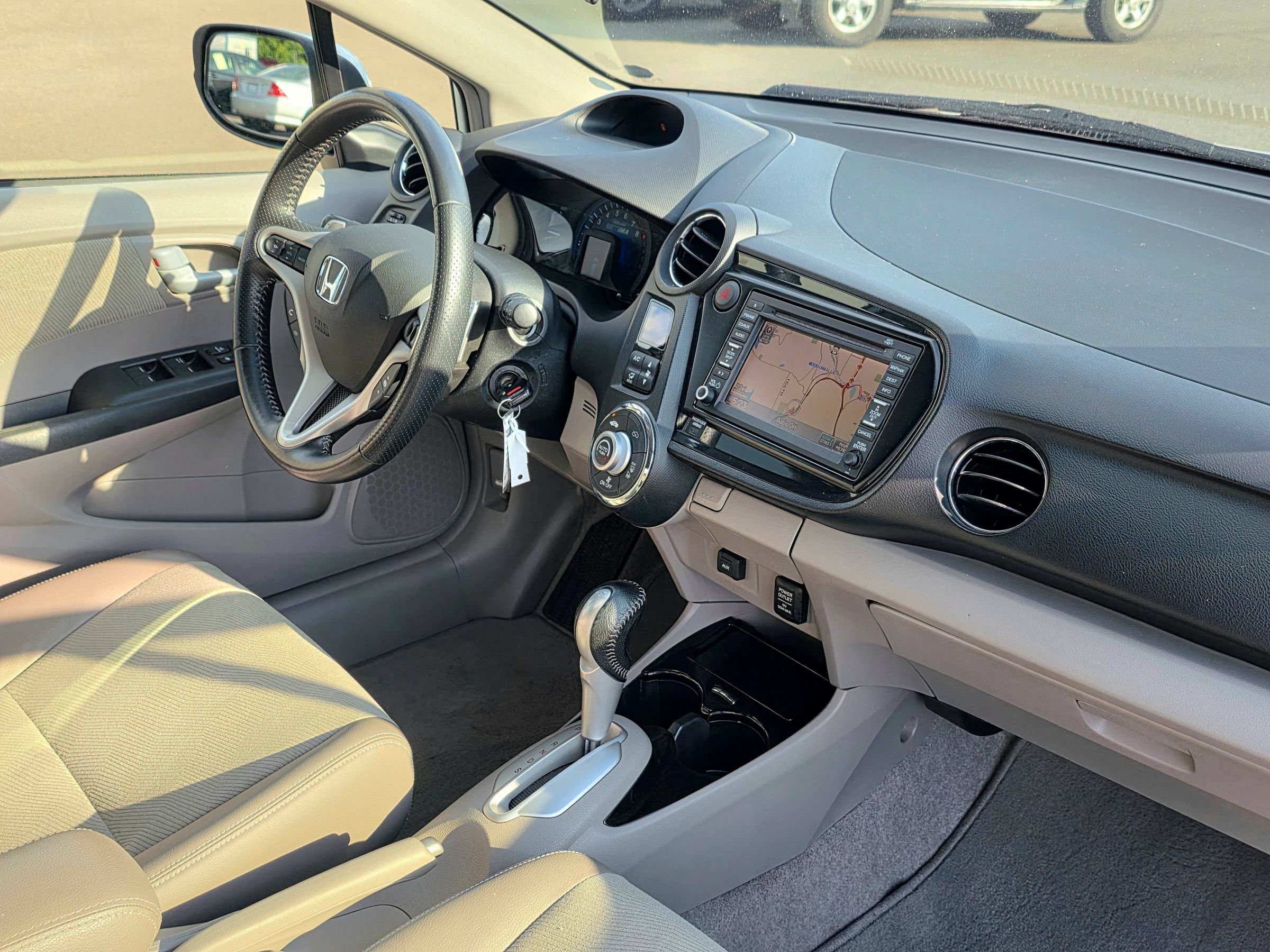 Used 2014 Honda Insight EX image 27