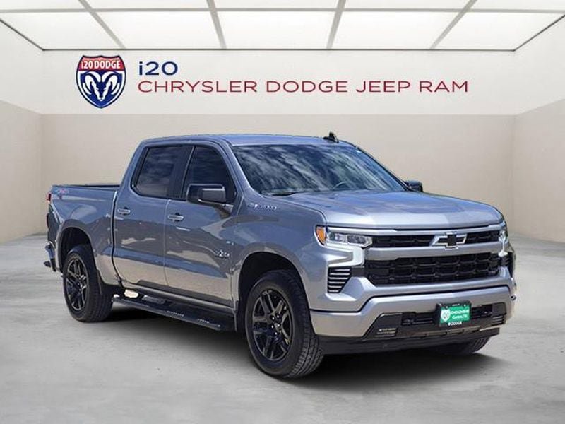 Used 2026 Chevrolet Silverado 1500 RST AWD/4WD image 1