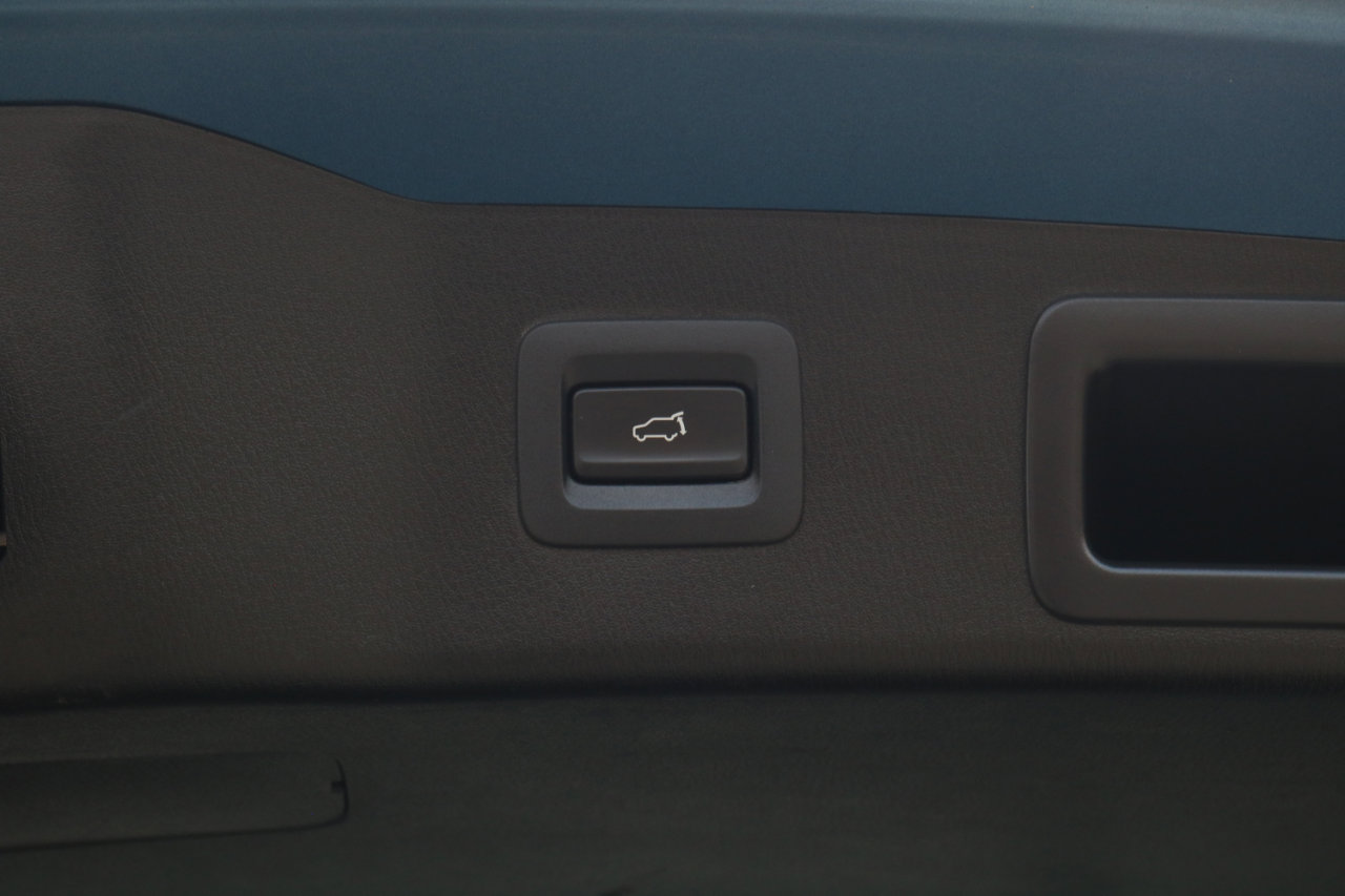 Used 2020 MAZDA CX-5 Touring image 35